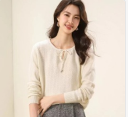 Women’s oversized cardigan sweater for winter